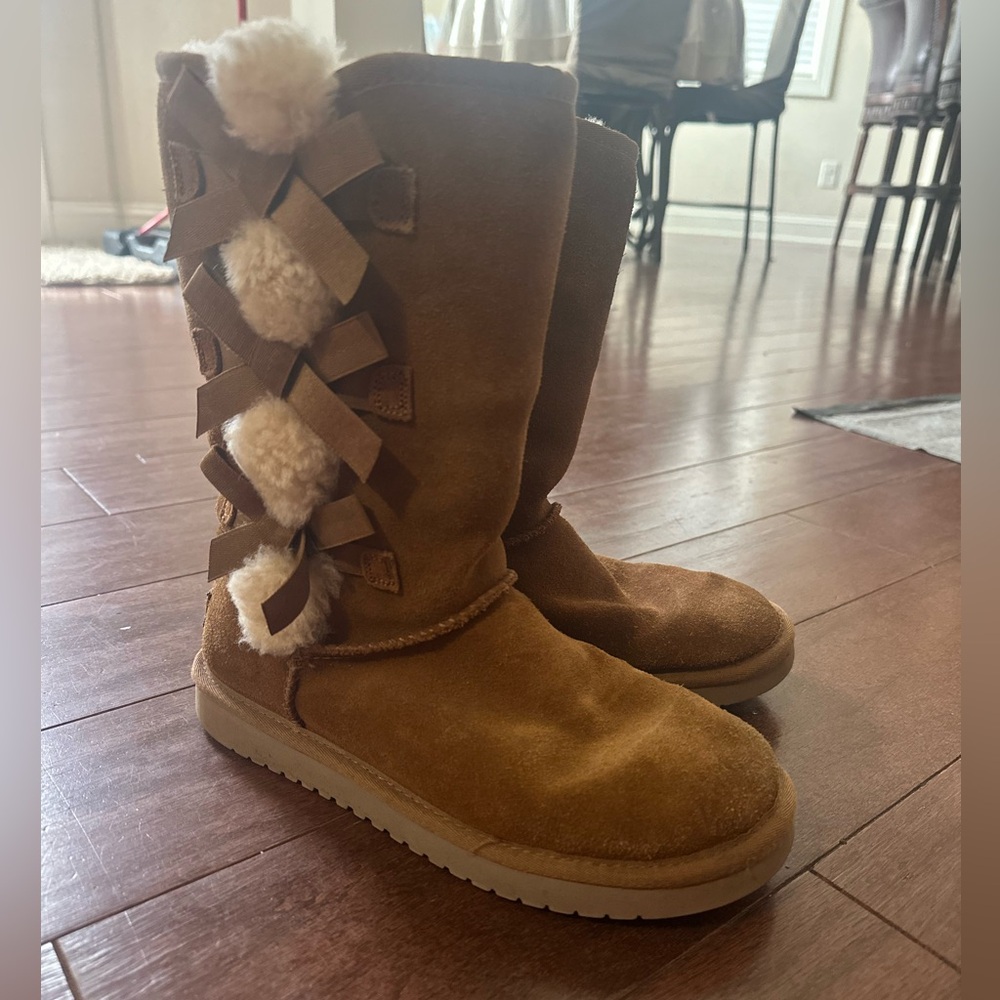 Koolaburra Ugg Tan Winter Boots with Cozy Lining
